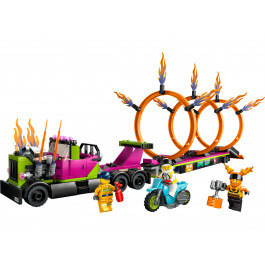 LEGO City Завдання із каскадерською вантажівкою та вогняним колом (60357)
