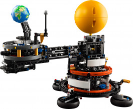 LEGO Планета Земля та Місяць на орбіті (42179)