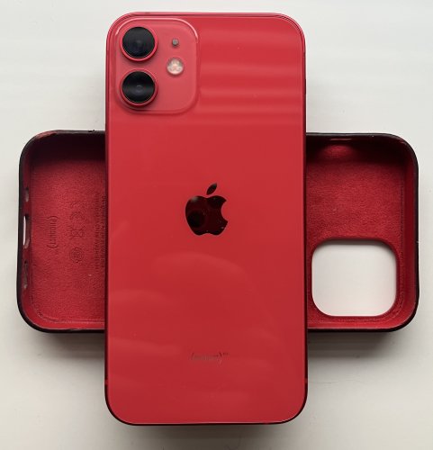 Фото Смартфон Apple iPhone 12 mini 128GB (PRODUCT)RED (MGE53) від користувача Volodymyr Perebykivskyi