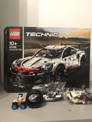 Фото Авто-конструктор LEGO TECHNIC Porsche 911 RSR (42096) від користувача Nikolay  Oziychuk