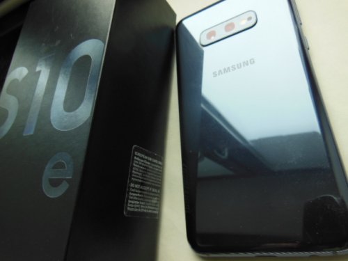 Фото Смартфон Samsung Galaxy S10e SM-G970 DS 128GB Black (SM-G970FZKD) від користувача 
