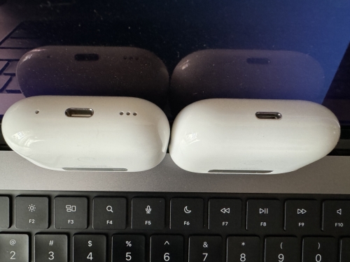 Фото Навушники TWS Apple AirPods Pro 2nd generation with MagSafe Charging Case USB-C (MTJV3) від користувача Aes