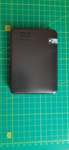 Фото Жорсткий диск WD Elements Portable 1 TB (WDBUZG0010BBK) від користувача Tukanoff