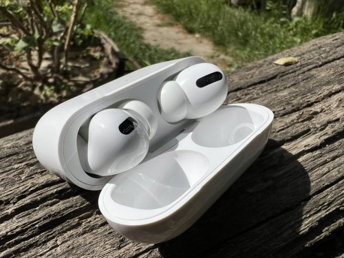 Фото Навушники TWS Apple AirPods Pro with MagSafe Charging Case (MLWK3) від користувача Андрій