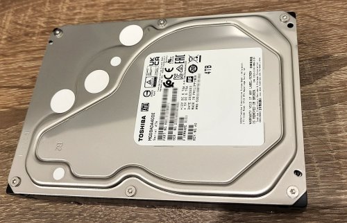 Фото Жорсткий диск Toshiba MG08 4 TB (MG08ADA400E) від користувача 339